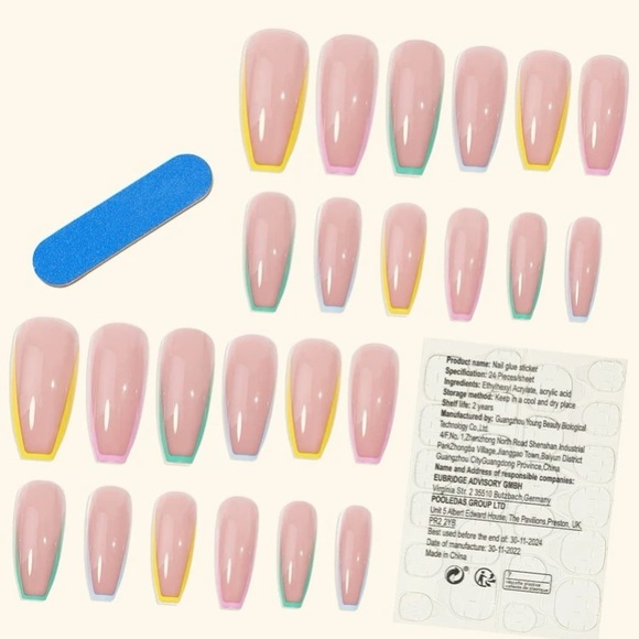 Fake nails - Picture 2 of 2